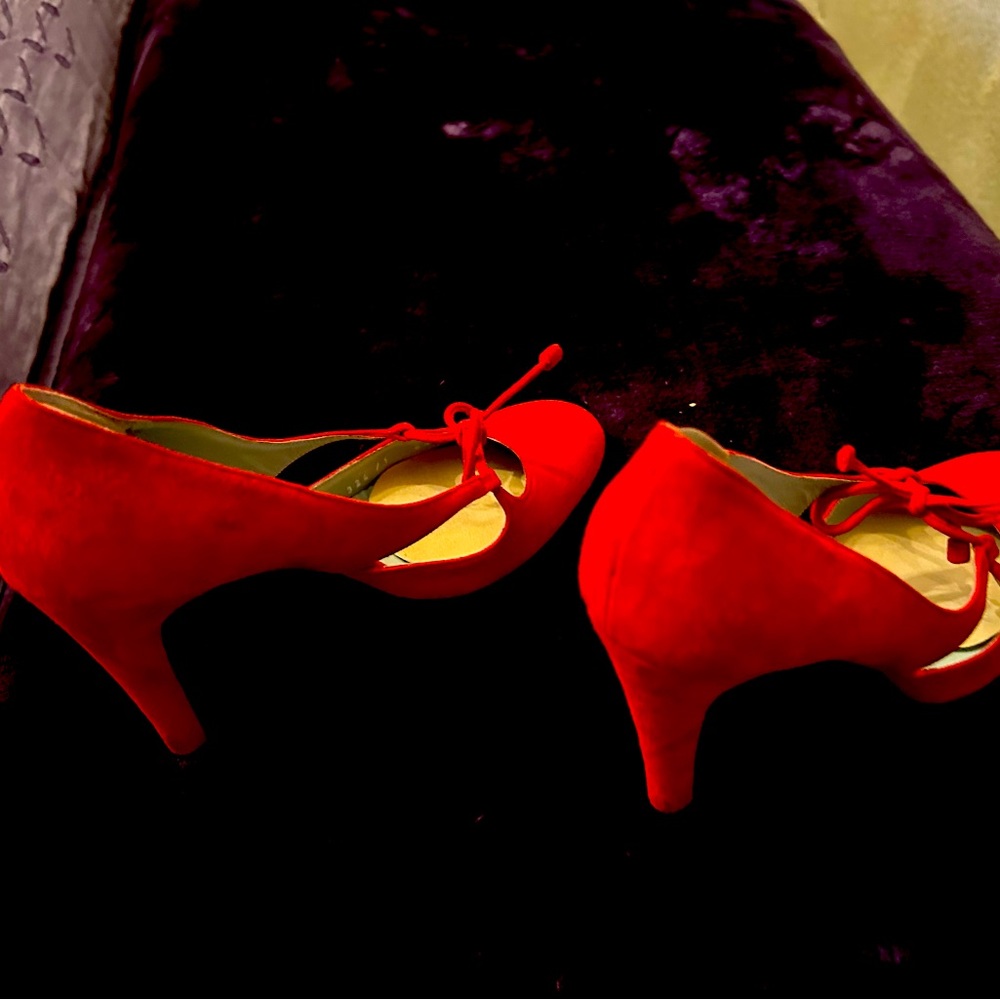 Sigerson Morrison red suede shoes